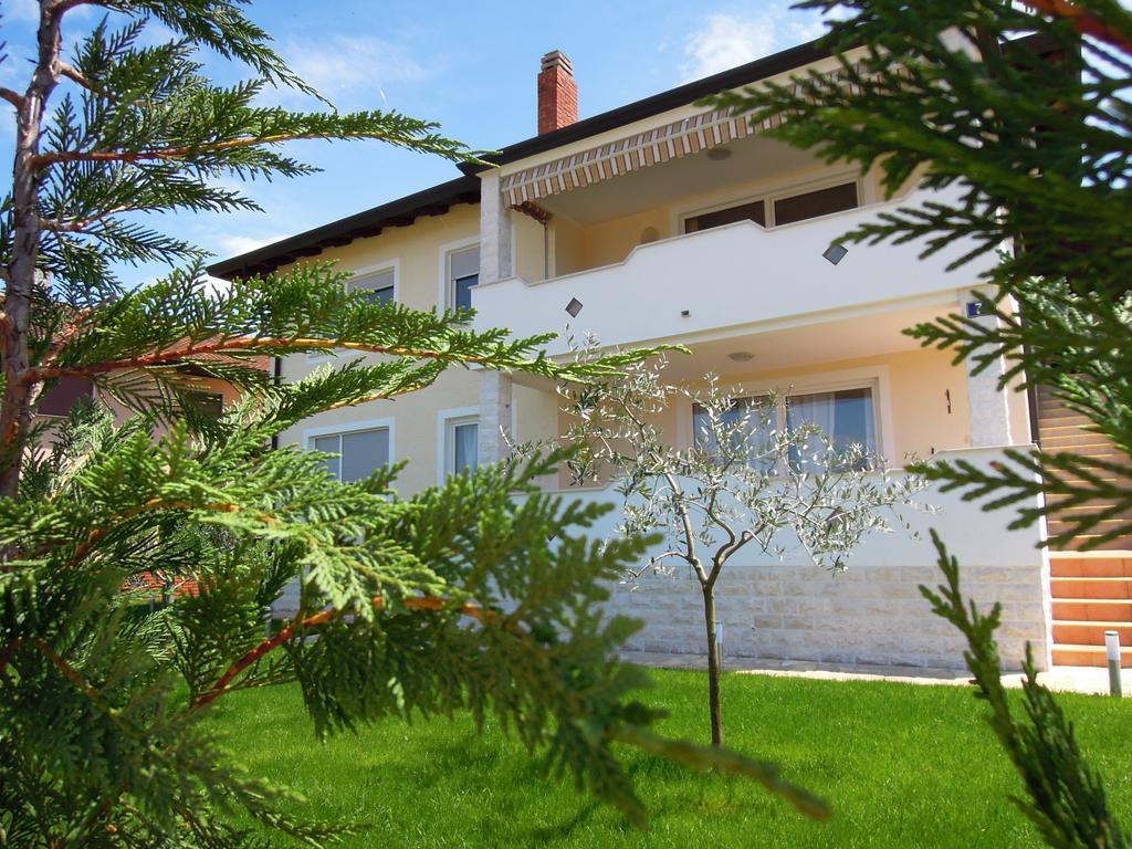 Holiday Home Villa Ivan Umag Habitación foto