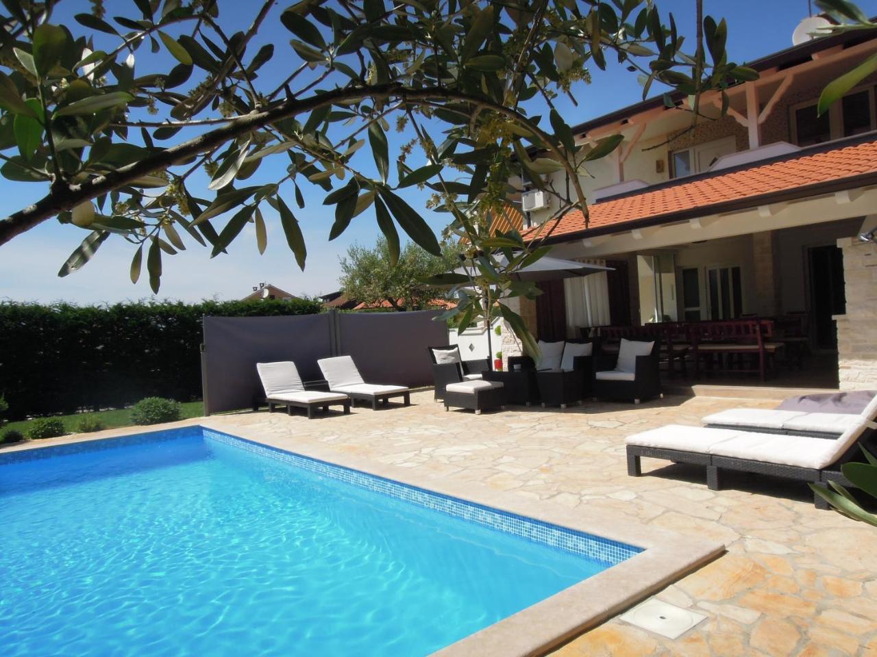 Holiday Home Villa Ivan Umag Exterior foto